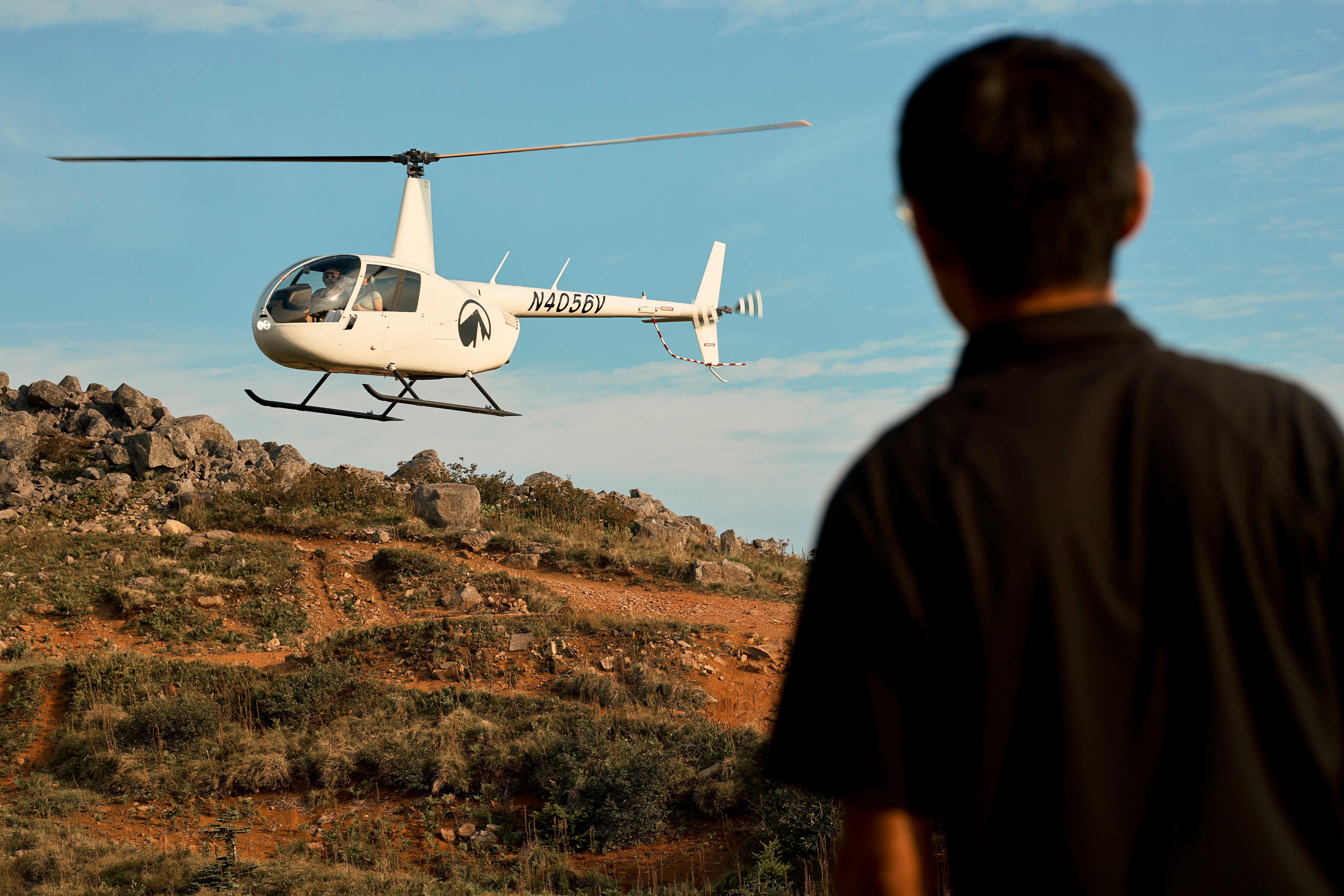 Helicopter Aerodynamics: How Rotor Blades Generate Lift and Control Flight